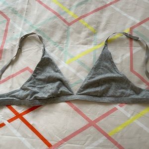 Everlane triangle bralette sz M gray